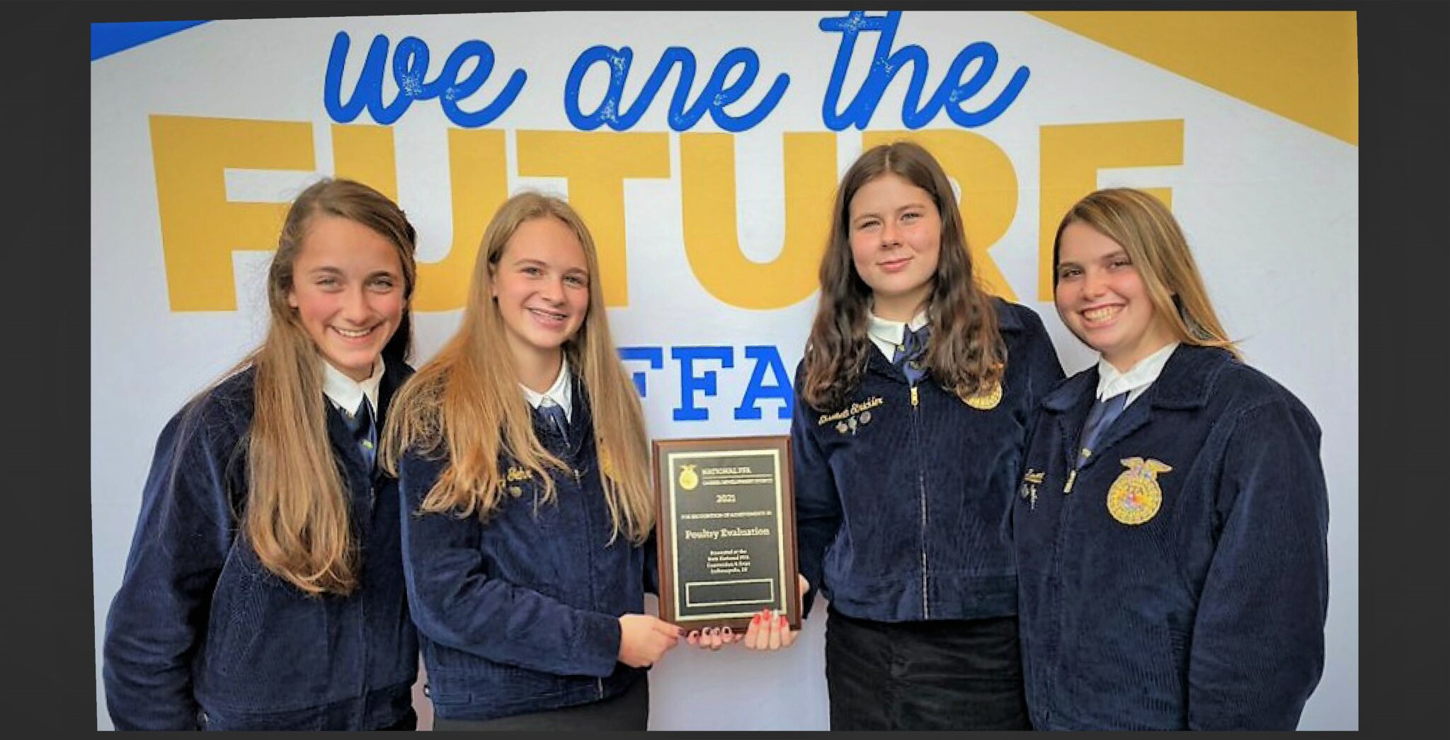 Manor FFA poultry evaluation team members