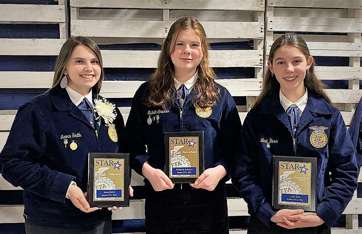 Star Chapter Award winners Jenna Smith, Elizabeth Strickler and Leah Hess.