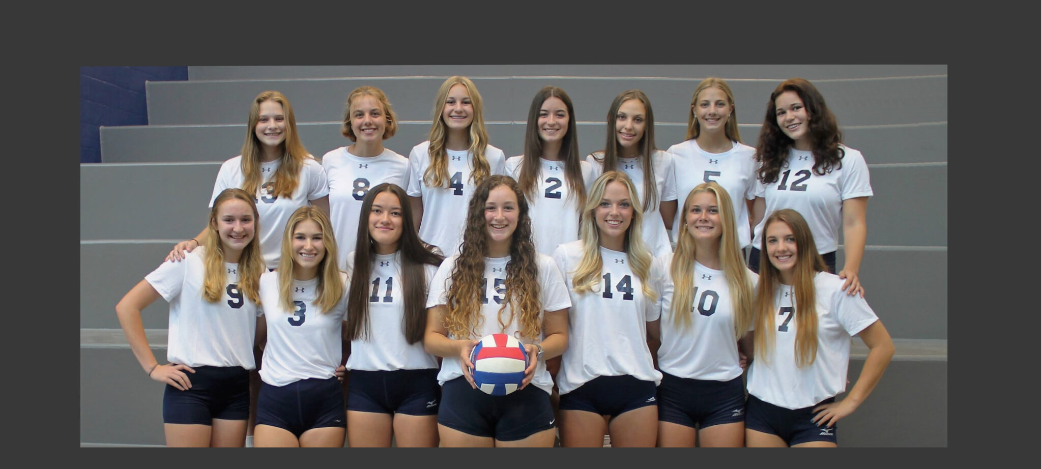 Group photo of girls' volleyball team